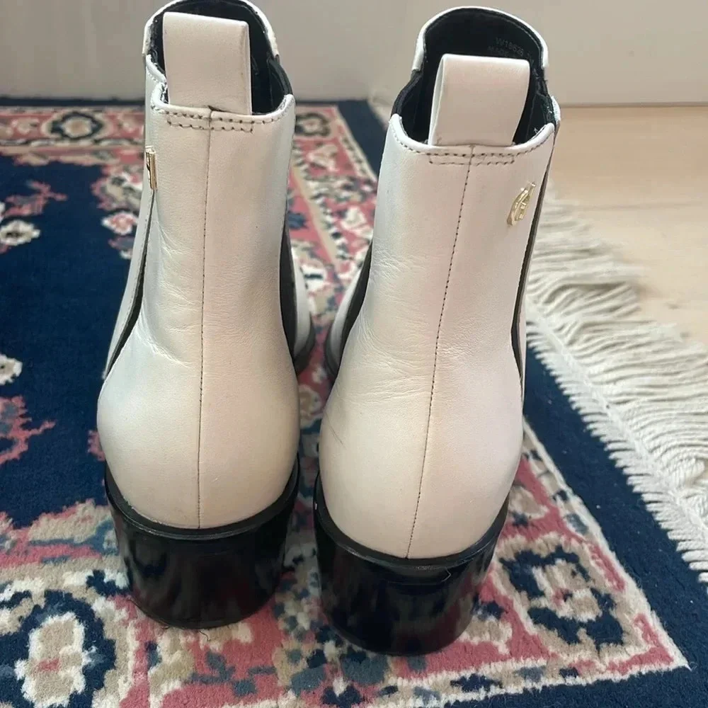 Cole Haan Valorie Chelsie Bootie Boots Size - Picture 6 of 13